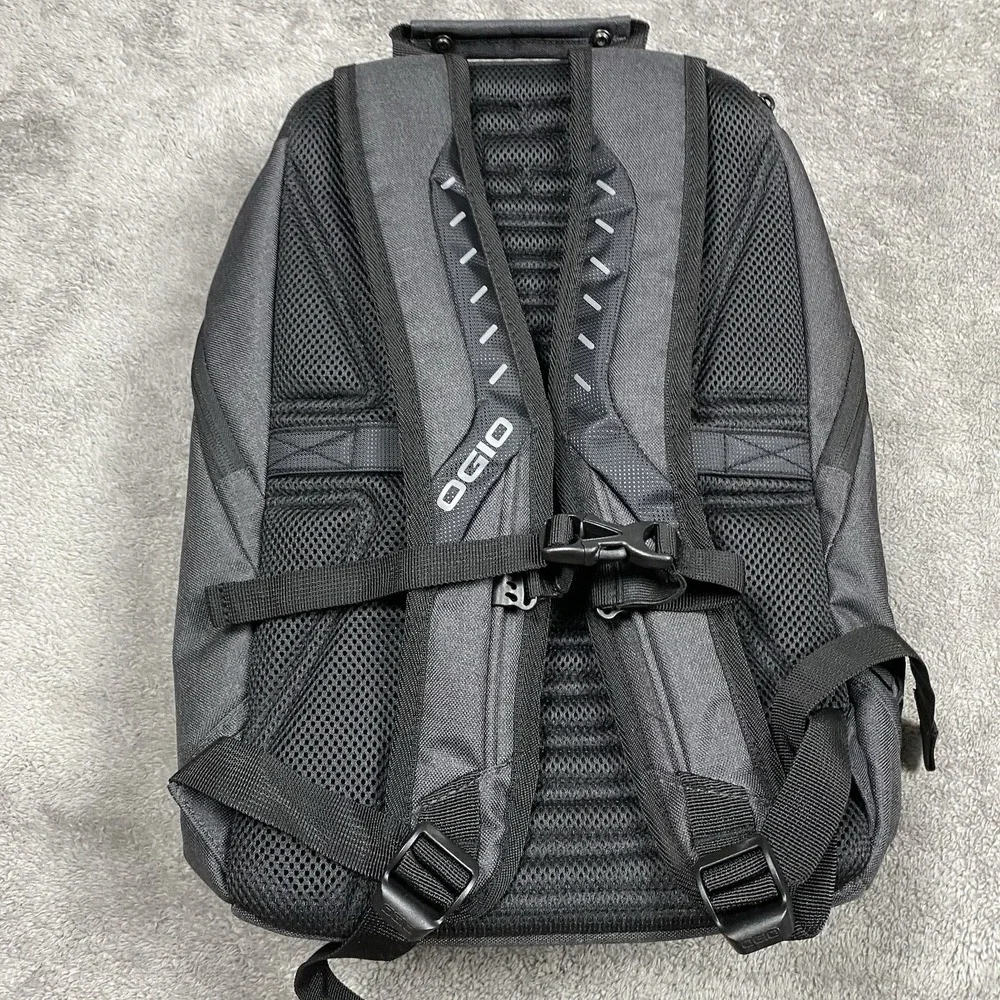 NEW Ogio Backpack Padded‎ Laptop Backpack Graphite Black Gray Auducy NWT
